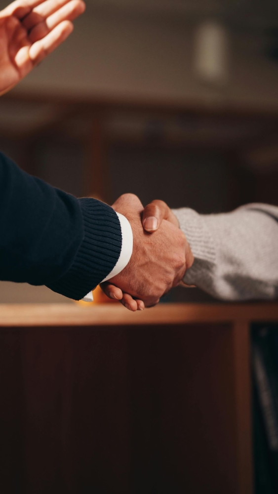 Réussir la transmission de son entreprise : les clés pour bien préparer votre cession